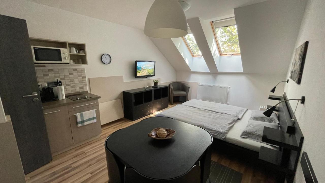 Benevia Apartments Pecs Ngoại thất bức ảnh